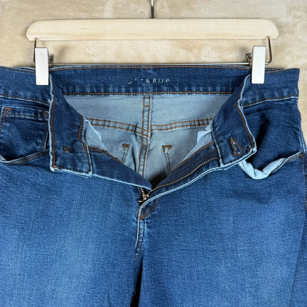 Mott & Bow Mid Rise Slim Boyfriend‎ Jeans Medium Indigo Wash 29x28 Quality Denim